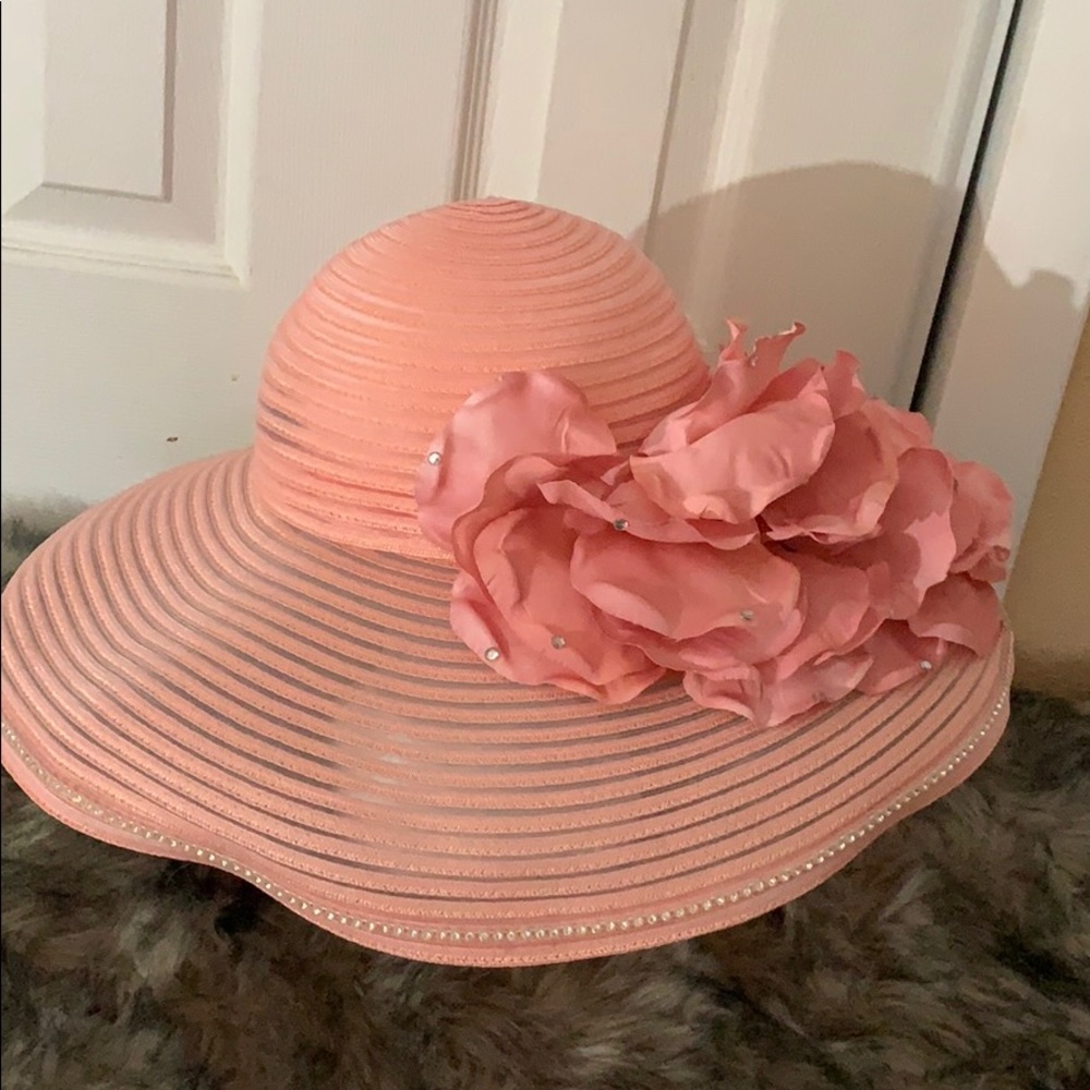 Pink hat - Picture 3 of 5